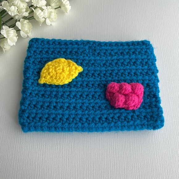 Blue Raspberry Lemon Crocheted Bag - Picture 2 of 12